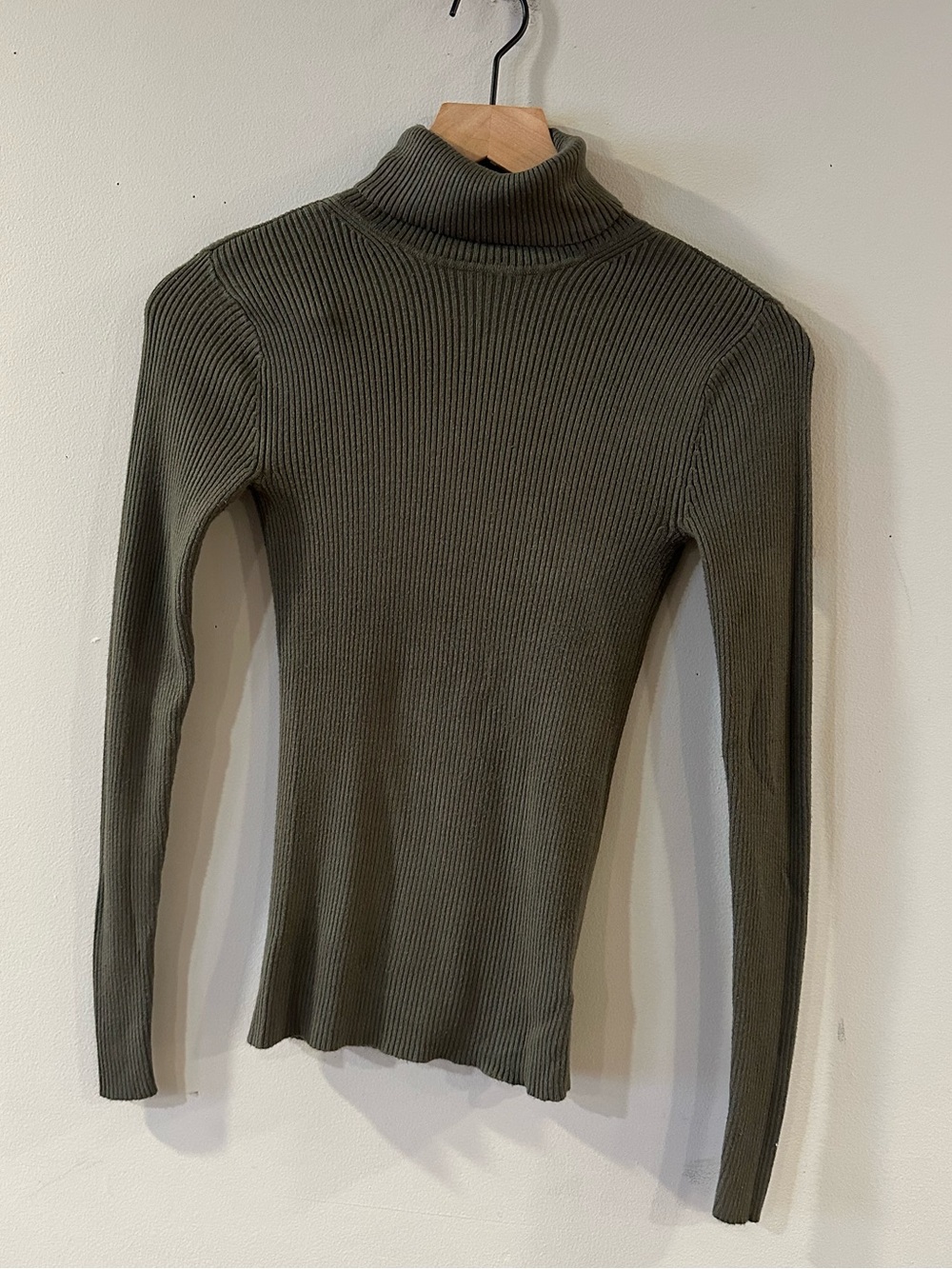 Stretch Ribbed Turtleneck Sweater Olive/Army Green